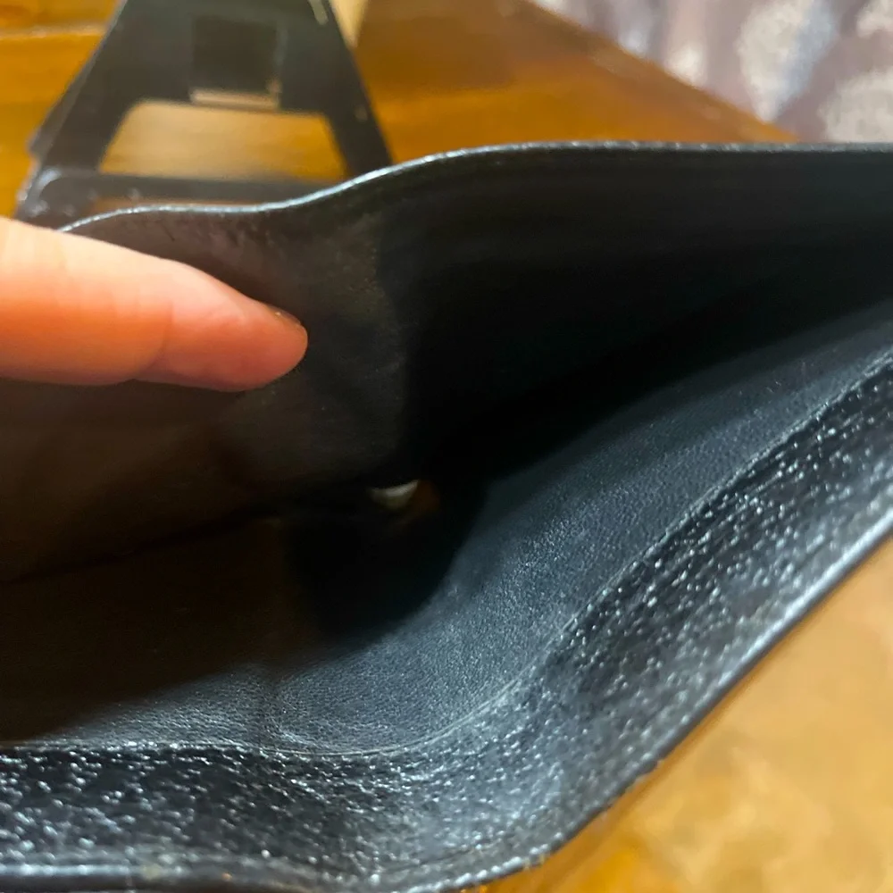 GUCCI Wallet. GG Canvas and Leather